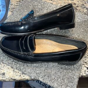 Bass Black Leather Penny Loafers Moccasin-Style